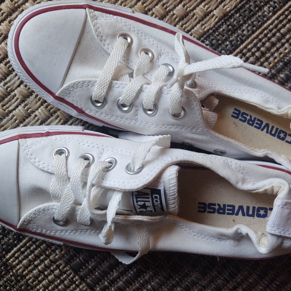 White Converse with elastic band